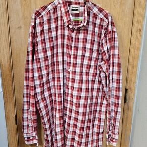 Wrangler Men's Red and White Plaid Button Down Shirt